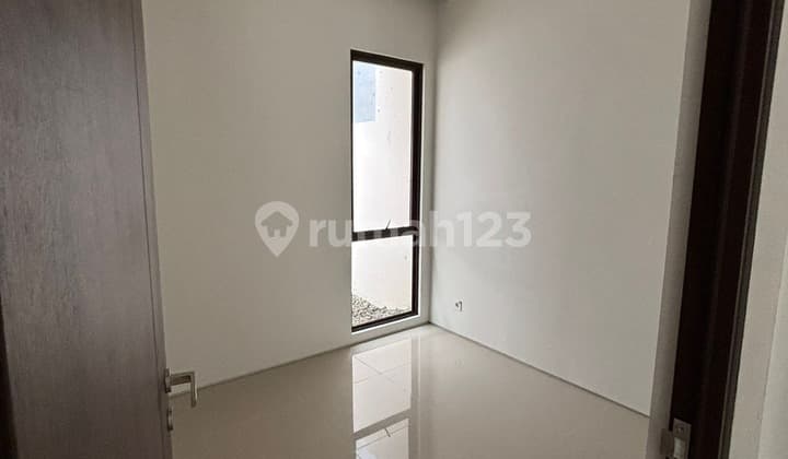 DIJUAL RUMAH BELUM PERNAH DIHUNI DI CISAUK