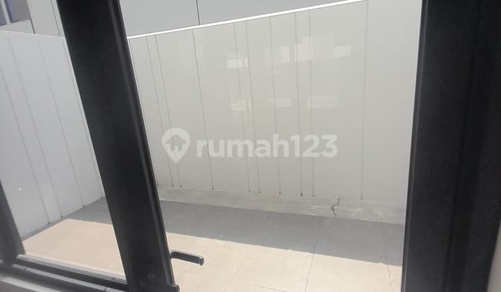 Dijual Rumah Siap Huni Dekat Gading Serpong