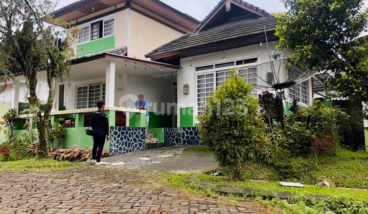 Villa Bagus + Kolam Renang Suasana Asri Siap Huni