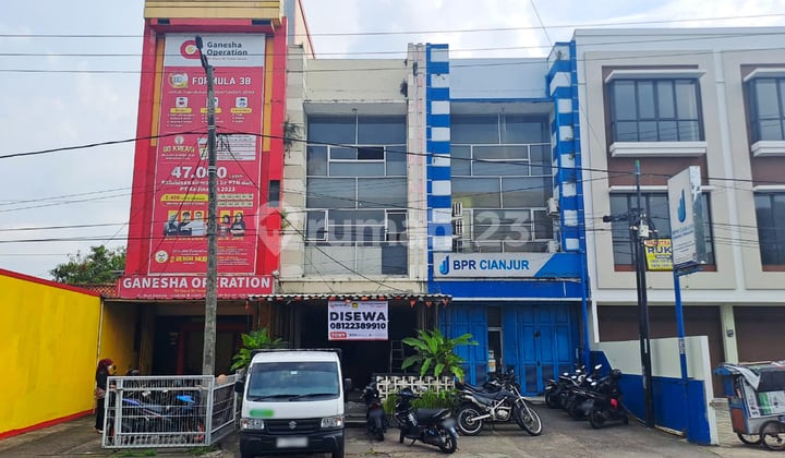 Ruko 3,5 Lantai Bagus Cocok Untuk Usaha di Jalur Provinsi