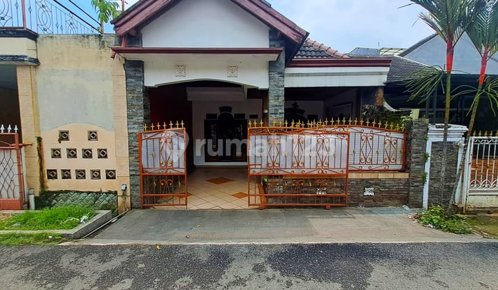 Rumah 2 Lantai Bagus Siap Huni di Pusat Kota Cianjur