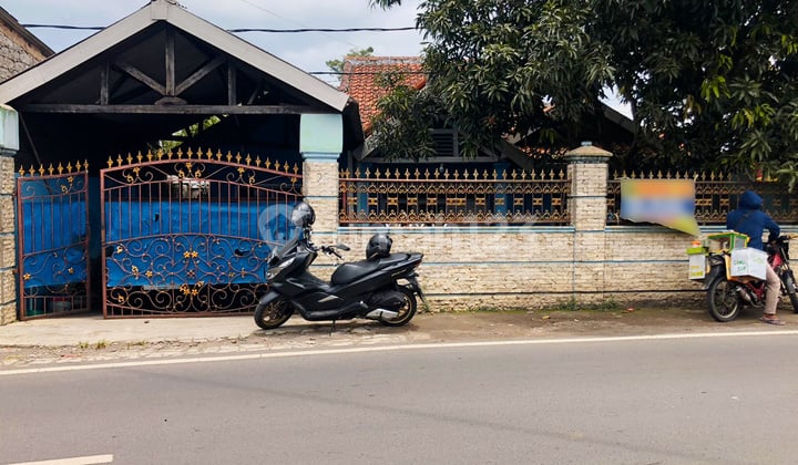 Rumah Bagus Siap Huni Samping Jalan Cocok Untuk Investasi