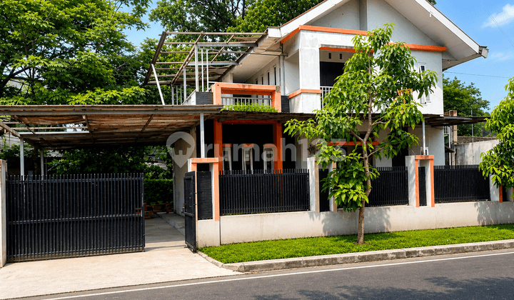 2-Storey House on Jl. Raya Ciranjang, Next to Major Cross Road