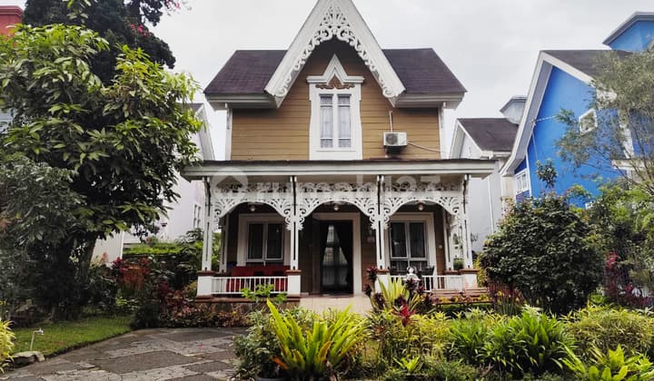 Villa Type Nottingham 2 Lantai Siap Huni di Kota Bunga Cipanas