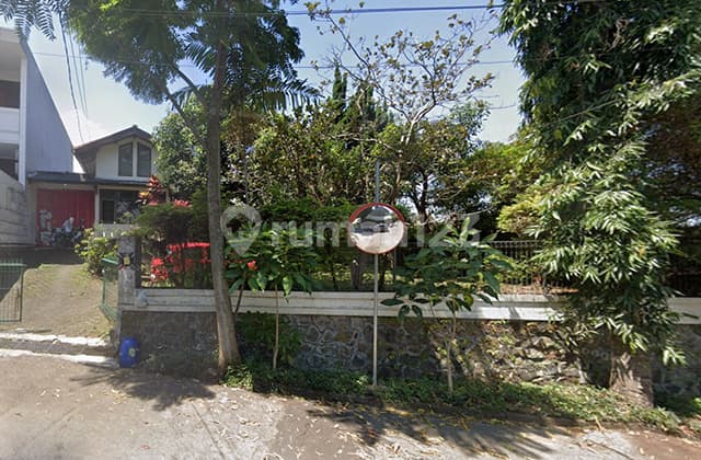 Rumah Antik Siap Huni di Gegerkalong Permai, Ciwaruga