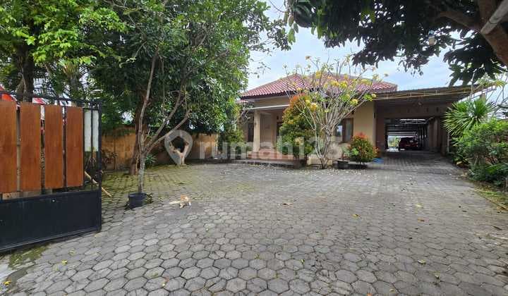 Dijual Rumah Bagus Dengan Halaman Luas di Bendosari Sawit, Boyolali!!