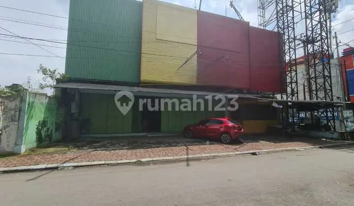 For Rent Strategic Business Space Ex-Restaurant on Slamet Riyadi Street Kleco Solo!!