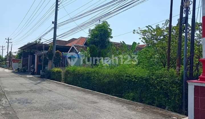 Tanah Strategis Pinggir Jalan Solo Sragen Siap Bangun.