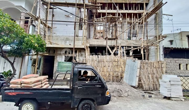 Rumah Proses Bangun / Bagus Modern Minimalis