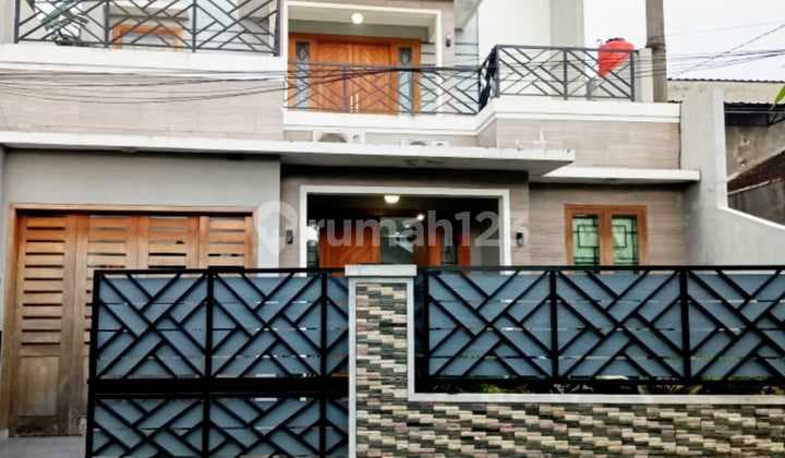 Rumah Bagus 2 Lantai Semi Furnished Siap Huni di Jajar