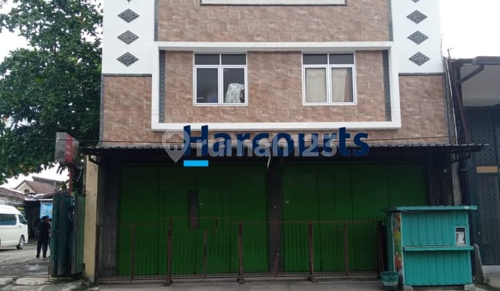 Ruang Usaha 2 Lantai Strategis Pinggir Jalan Raya Kedua Yang Ramai Di Banjarsari, Solo