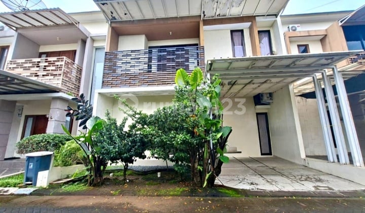 Rumah Bagus 2 Lantai Full Furnished di Cluster Elite di Gentan, Solo