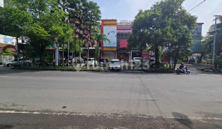 Ruko Murah 3,5 Lantai Super Strategis di Jalan Veteran Pasar Kliwon Solo
