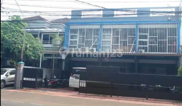 Dijual 1 Unit Ruko Lokasi Strategis di Cibubur Jakarta Timur