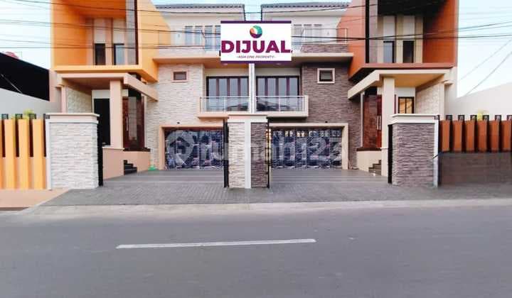 Rumah Modern Minimalis 3 Lt Lokasi Strategis di Pasanggrahan