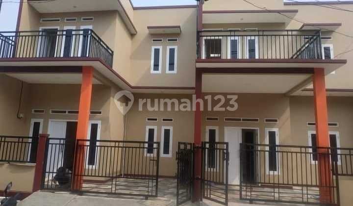 Turun Harga Rumah Gandeng Minimalis 2 Lt di Pondok Ungu Permai