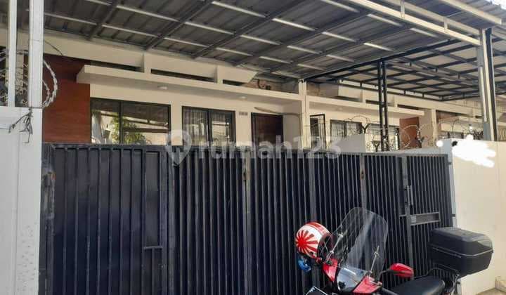 Rumah Cantik Minimalis 2 Lt Dekat Krl Sentiong Jakarta Pusat