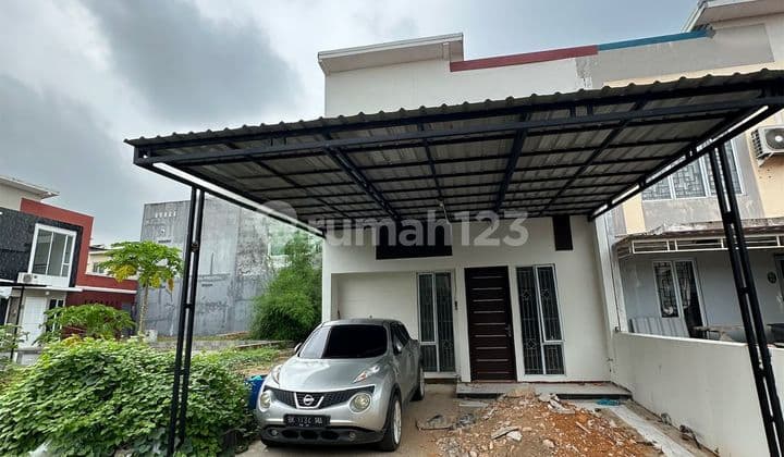 Dijual Cepat Rumah di Beverly Green Type Hook Batam Center