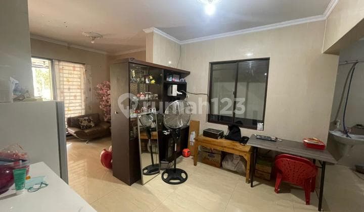 Disewakan Rumah Di Casa Jardin 6X18 semi furnish sangat rapi lokasi sangat bagus