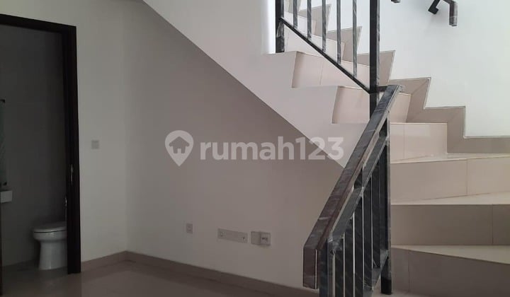 Dijual Cepat Rumah Millenial PIK 2. Siap Huni