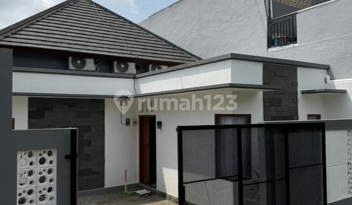 Dijual Rumah Baru Modern Minimalis Di Taman Giri Mumbul