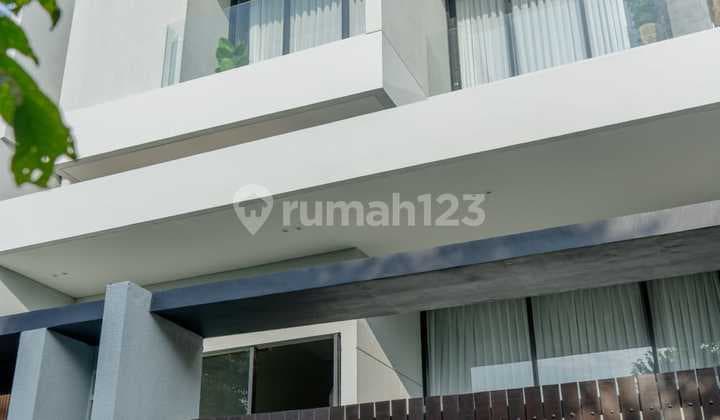 Brand New 3 Storeys Ocean Villa At Peactu For Sale