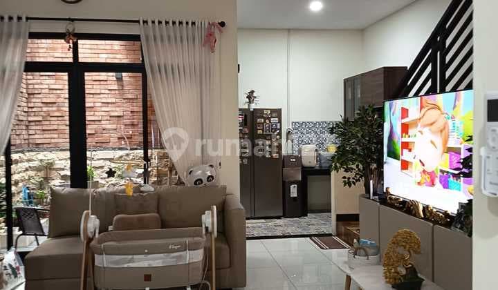 Rumah, di Citraland Utama, 2 Lantai Hanya 2M