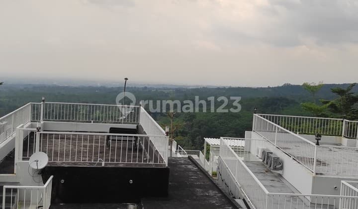Rumah 2 Lantai Bagus SHM di Taman Dayu, Pasuruan