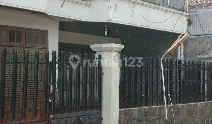 Dijual Rumah 2 Lantai Siap Huni
