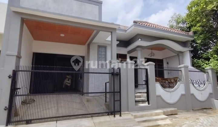 Rumah Bagus Rapih Siap Huni di Daerah Karang Tengah, 0018 Dinkim