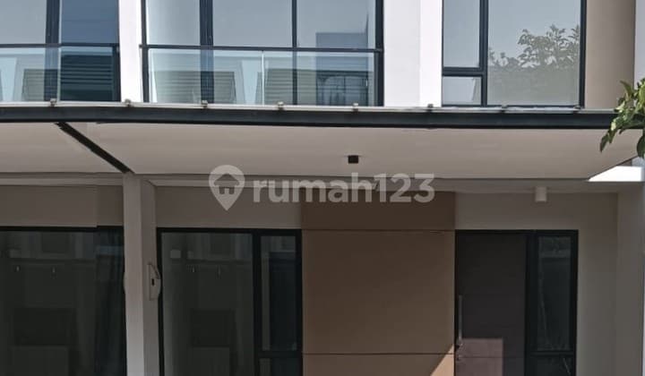 Nice tidy ready-to-occupy house in PIK 2, 0041 Riz
