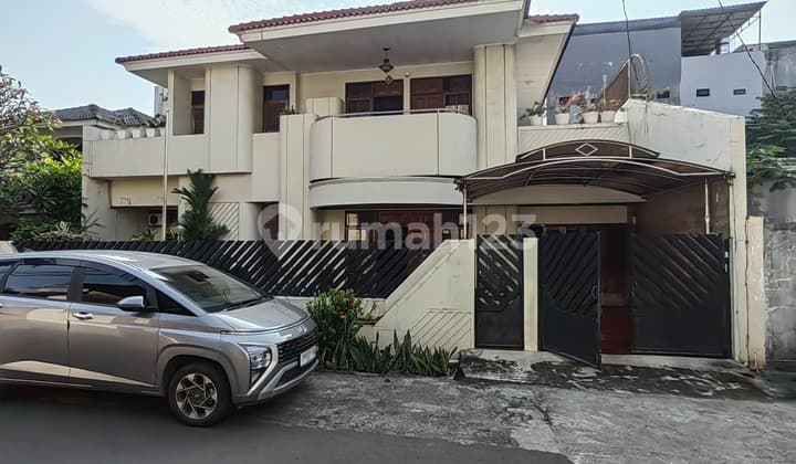 Nice house ready to occupy in the Grogol Petamburan area, 0011 Skw