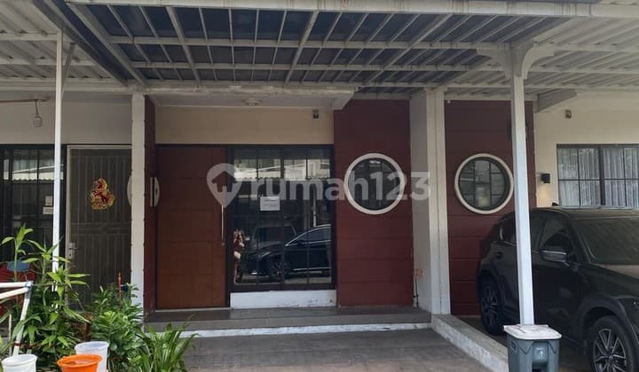 Rumah Bagus Rapih Siap Huni di Green Lake City, 0026 Crs