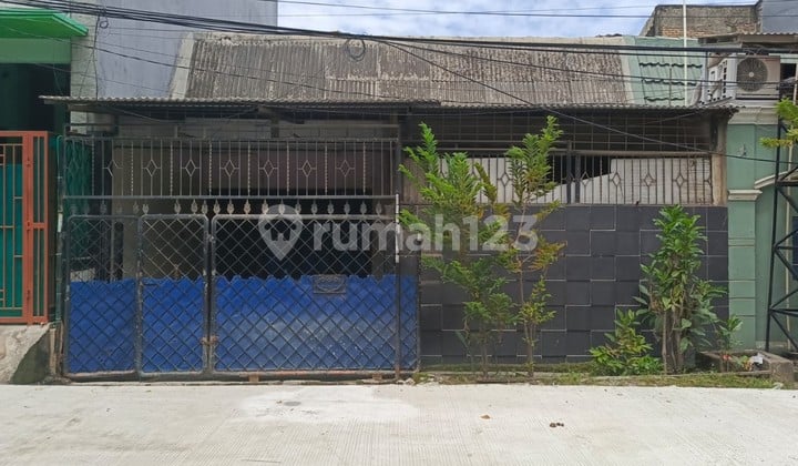 Rumah dijual siap huni lokasi di Villa Taman Bandara, 0003 AgsJoh