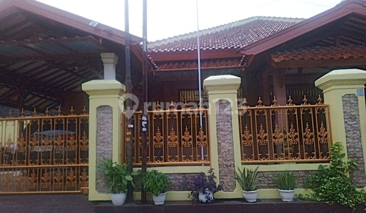 Rumah bagus siap huni di daerah Johar Baru, 0041 ChrWid
