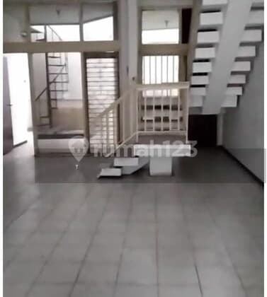 Muara Karang House