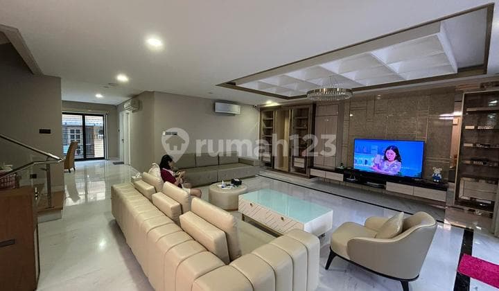 Rumah Mewah Luas 10X18m di Pantai Indah Kapuk.pik Pluit