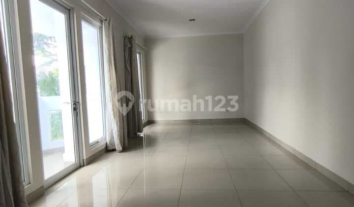 Dijual Rumah 2 Lantai Kondisi Bagus Siap Huni di Cluster Vernonia Summarecon Bekasi