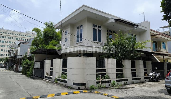 Special Paradise 2-Story House Huk 11x14 Ready to Occupy