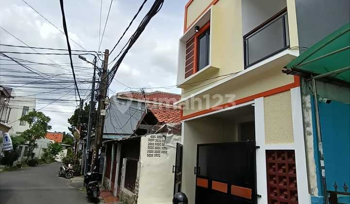 Rumah Baru Minimalis Cempaka Putih Rawasari 2 Lantai bisa KPR
