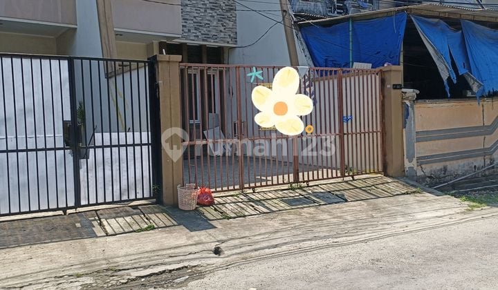 Sunter Agung 3-Storey Minimalist House Ready to Occupy