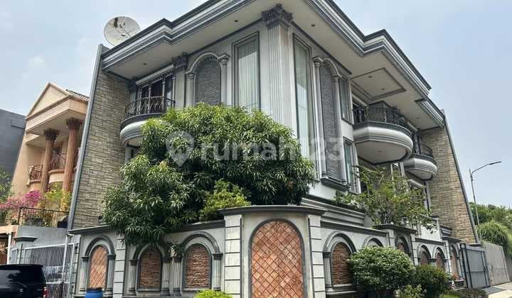 RUMAH MEWAH 3 LANTAI DI SUNTER, HARGA MURAH, DALAM KOMPLEK BAGUS