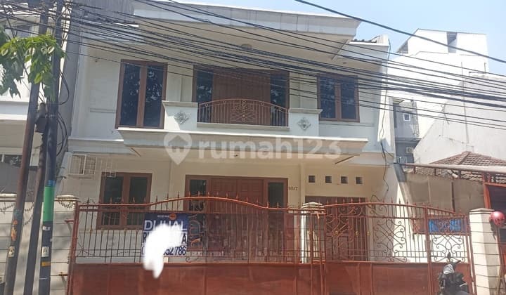 Murah, Belakang Mall Mkg, Cocok Buat Usaha, Klinik, Kantor, Cafe, 10x20 2 Lantai Jual Murah