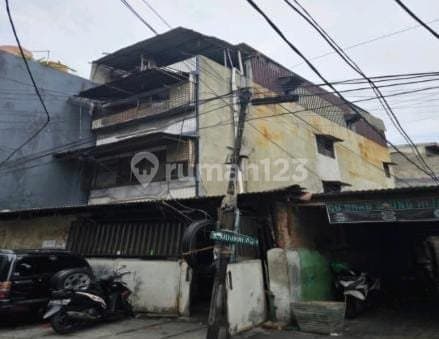 Termurah! Rumah Dekat Season City 4 Lantai Luas 127M Cocok Buat Konveksi,Kosan atau Tempat Tinggal Jual Murah Cash Keras