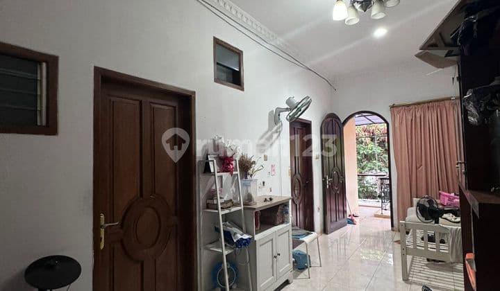 Murah !! Rumah Sunter Dekat Mal, 2 Lantai 6X15, Jalan 3 Mobil