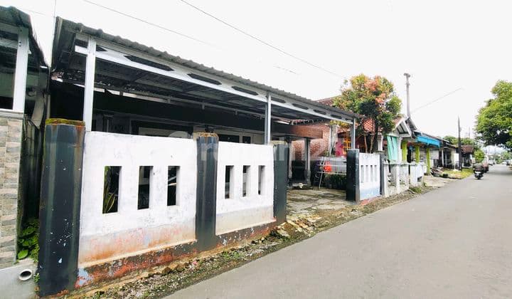 Rumah Nuansa Pedesaan Kertanegara Purbalingga