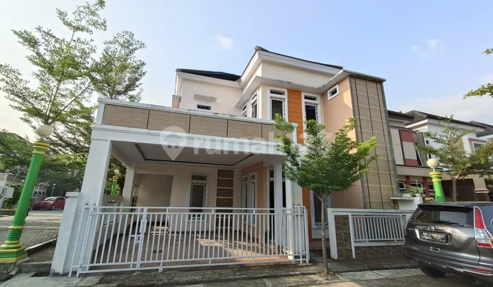 Rumah mewah hook 2 lantai perum elit Gombong Banyumas