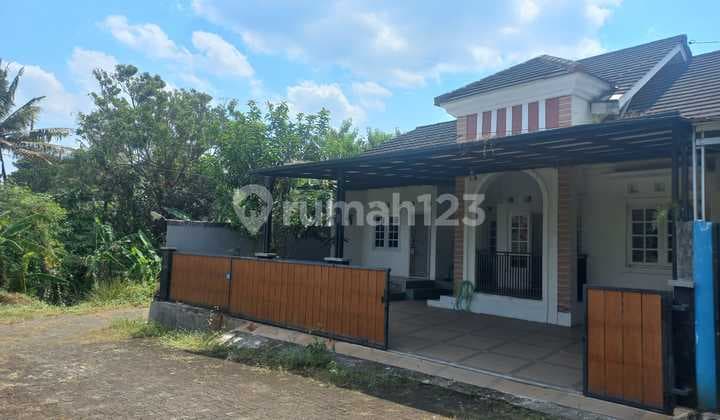 Rumah Hook Perum Griya Satria Bantarsoka Dekat Stasiun Purwokerto