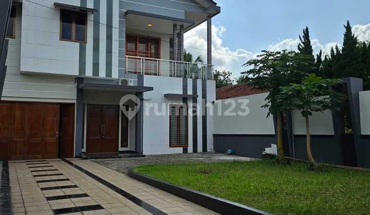 Rumah Villa Kompleks Wisata Baturaden Purwokerto