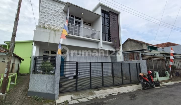 Rumah Mewah 2 Lantai Pusat Kota Purwokerto